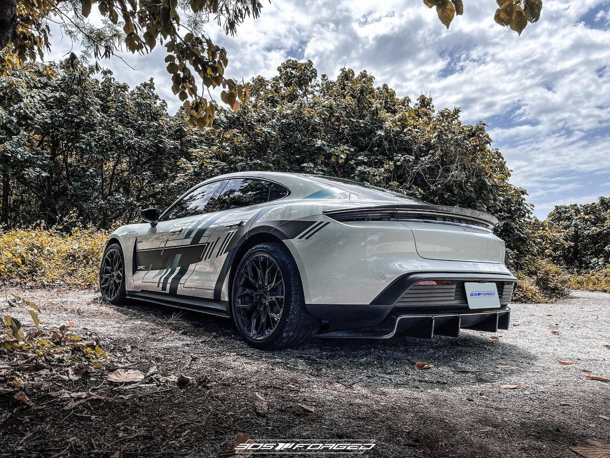 PORSCHE TAYCAN — UF160